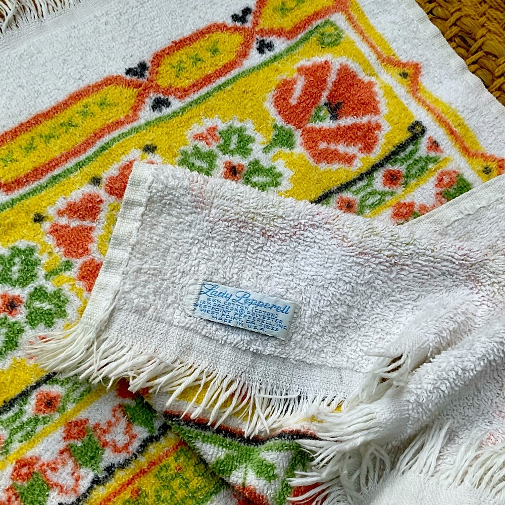 Lot of 7 mixed VTG 80s Dish Kitchen Hand Towels Washcloth various - Picture 8 of 14